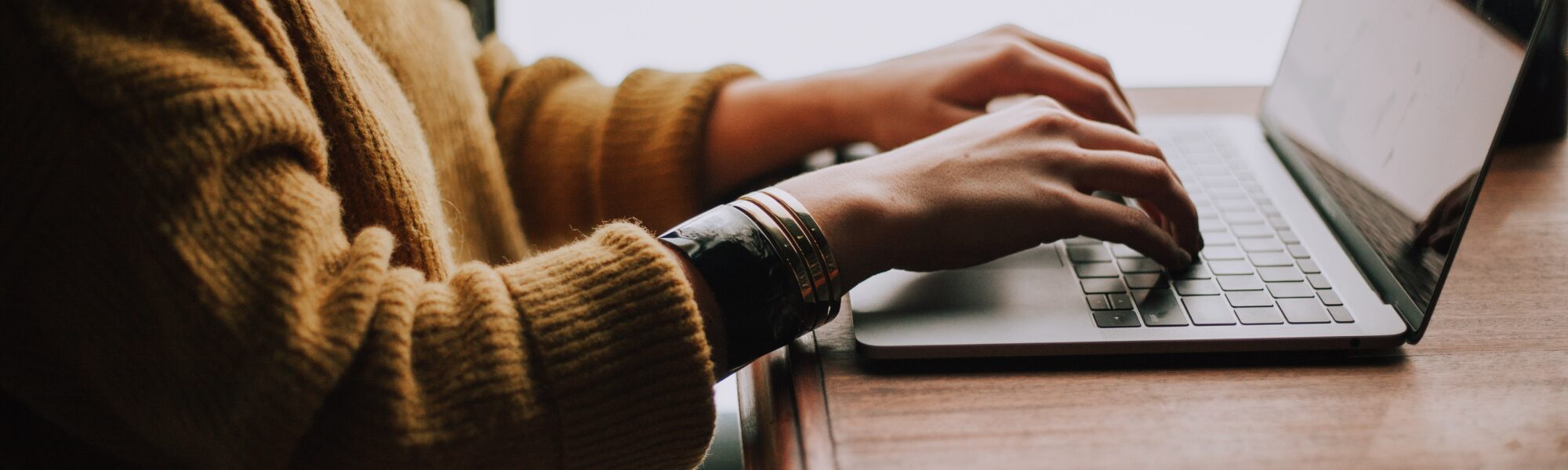 christin-hume-mfB1B1s4sMc-unsplash